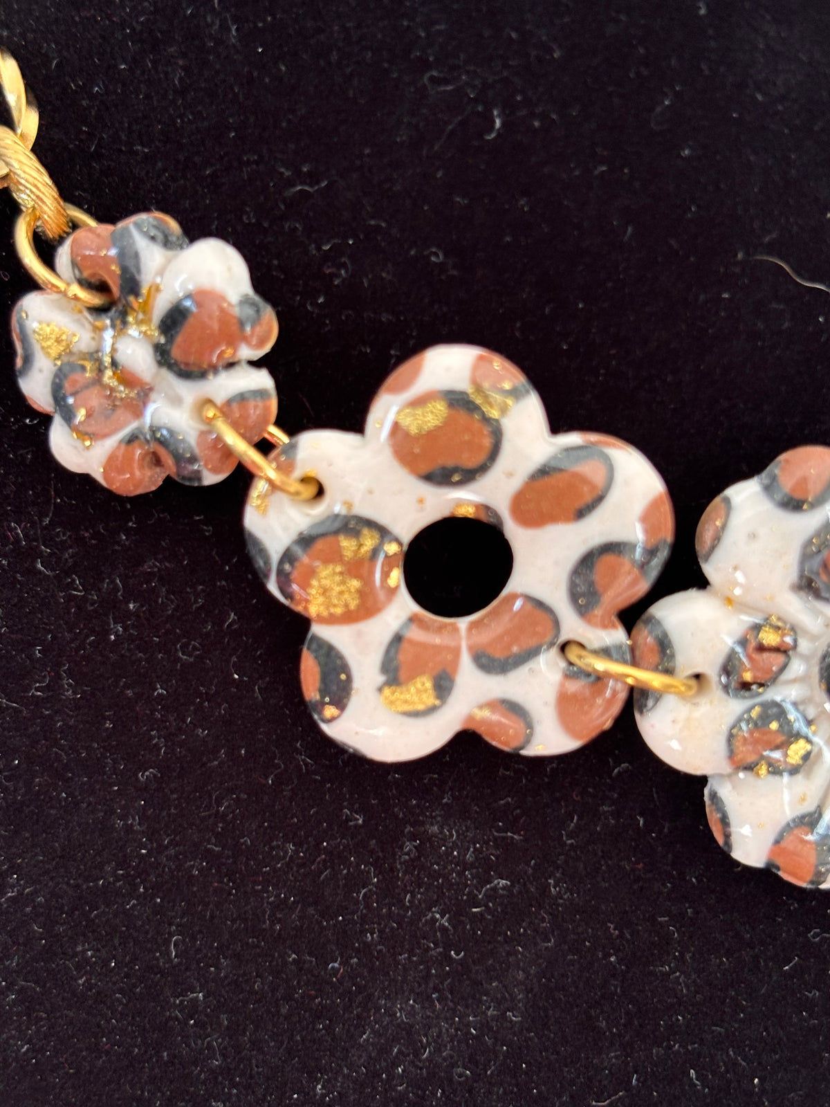 Collier léopard